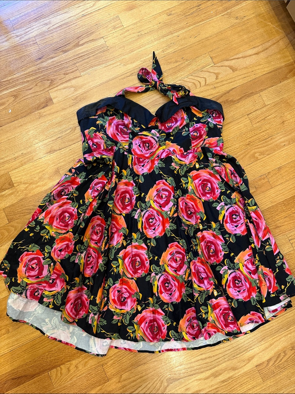 unique vintage floral halter dress with sweetheart neckline